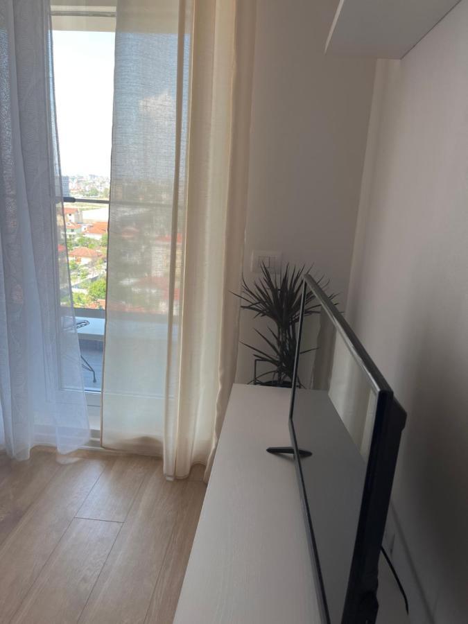 Comfy Nest Apartment- Free Parking Tirana Exterior foto