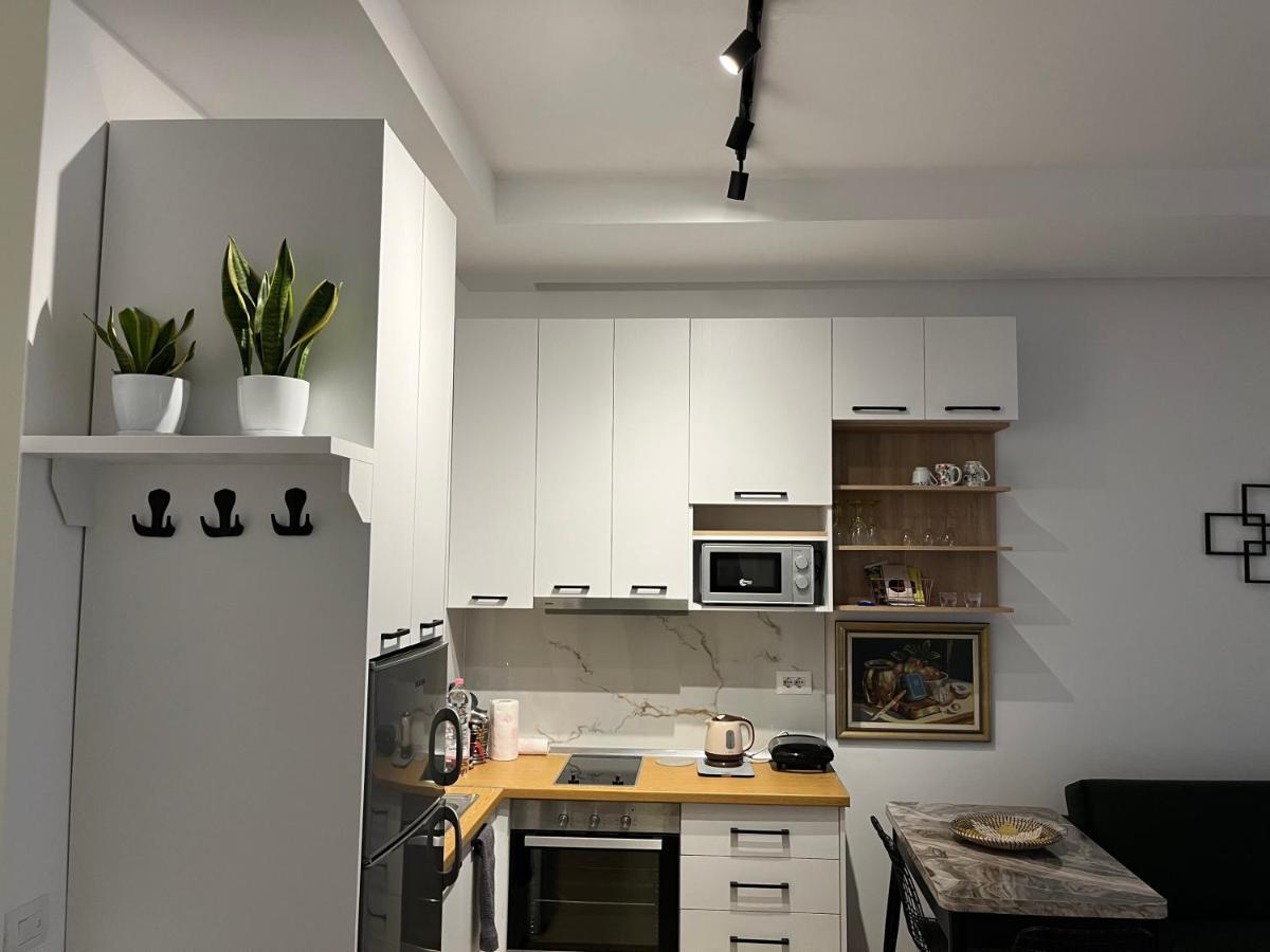 Comfy Nest Apartment- Free Parking Tirana Exterior foto