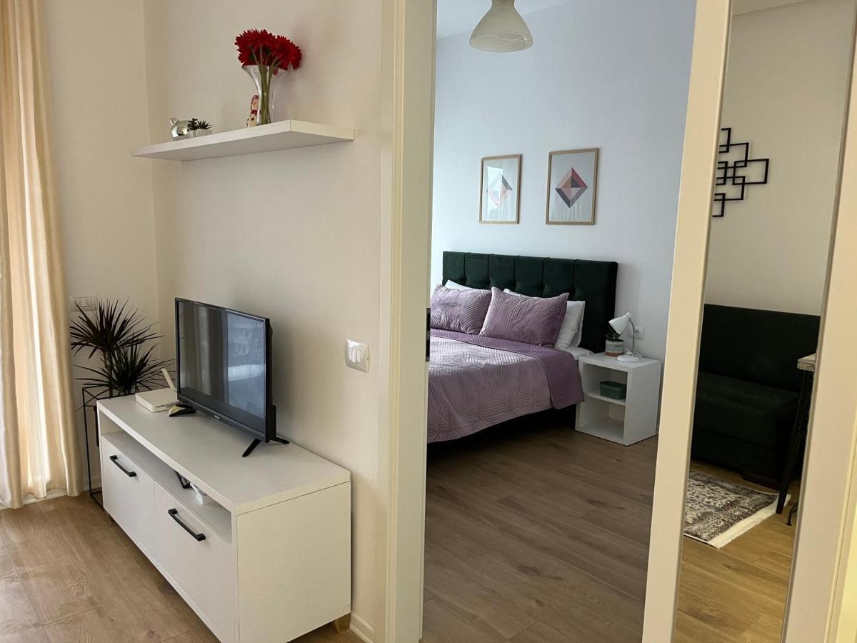 Comfy Nest Apartment- Free Parking Tirana Exterior foto